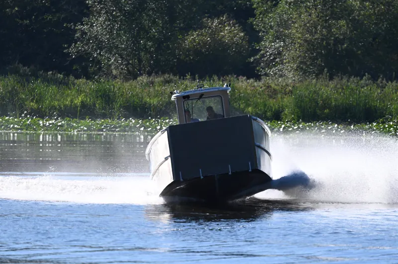 251 landing craft, view 5
