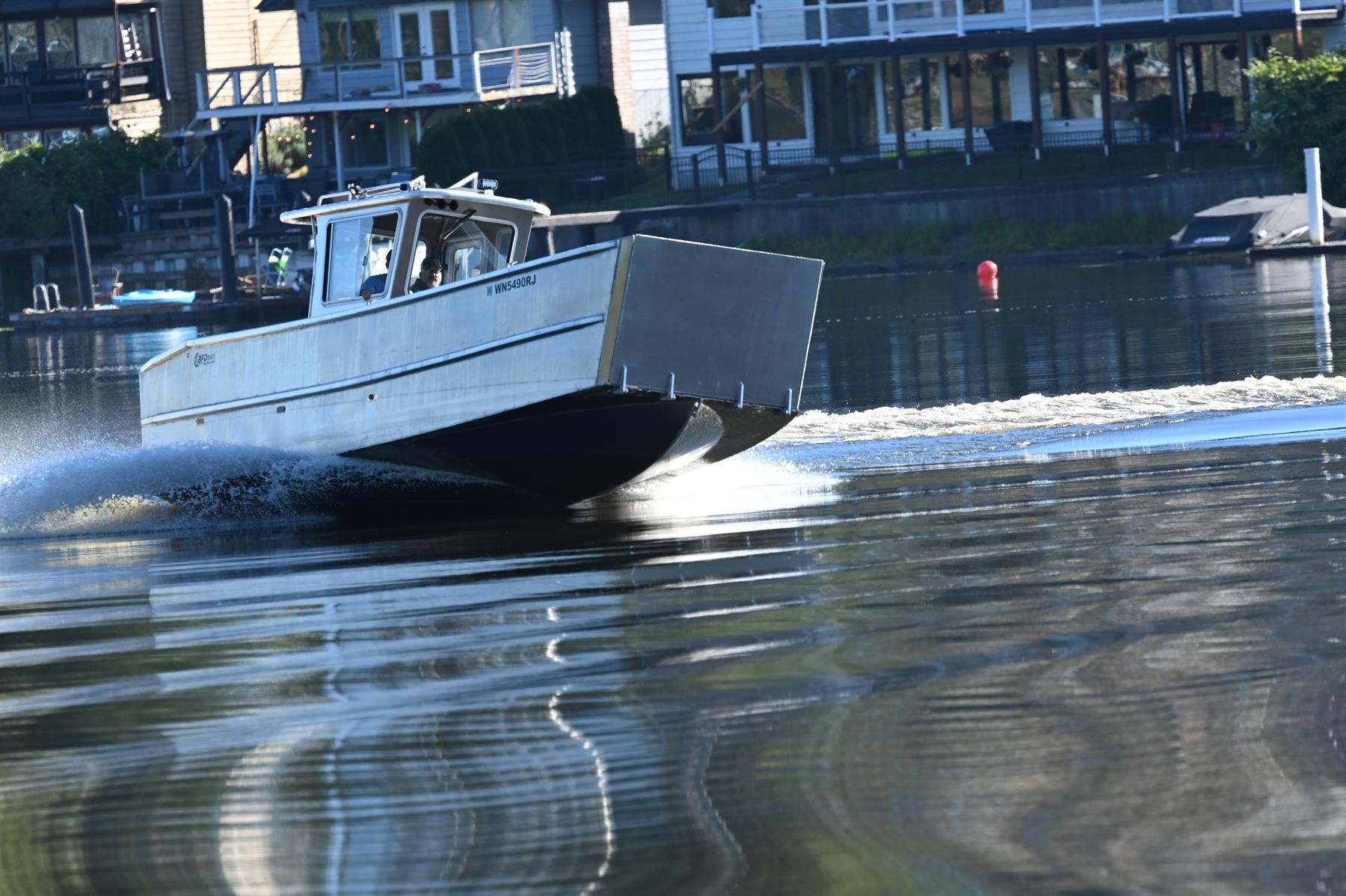 251 landing craft, view 8
